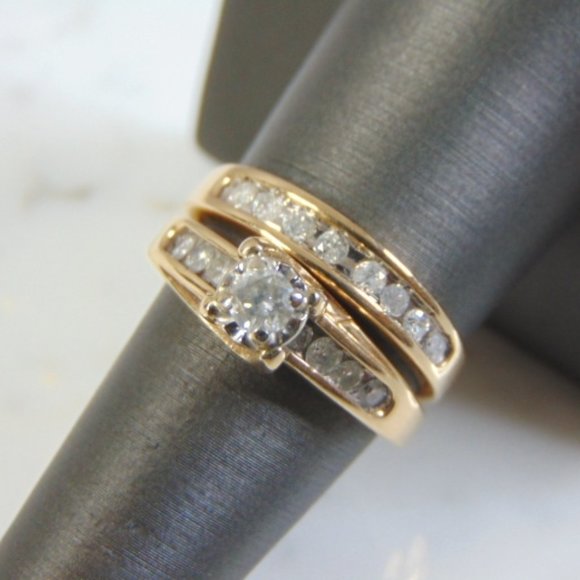 Women's Vintage Estate 10K Yellow Gold Diamond Engagement